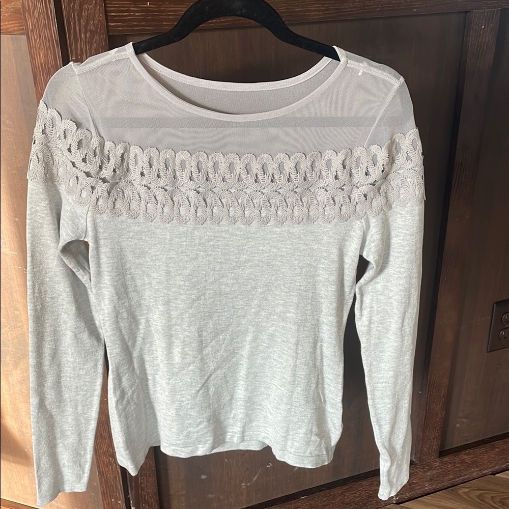 Venus Gray Mesh Trim Top